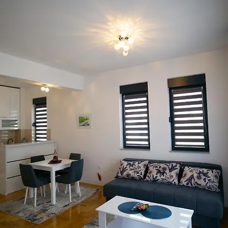 Monika Apartman